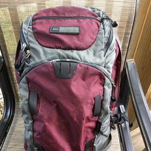 REI Women’s Day/Backpack